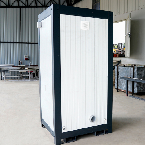 120x120 Einzel WC mit Waschbecken und Urinal