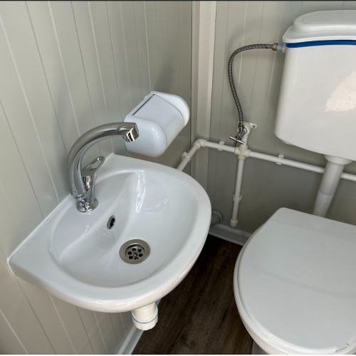120x120 Einzel WC mit Waschbecken