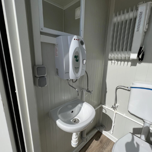 120x240 Doppel WC mit Waschbecken